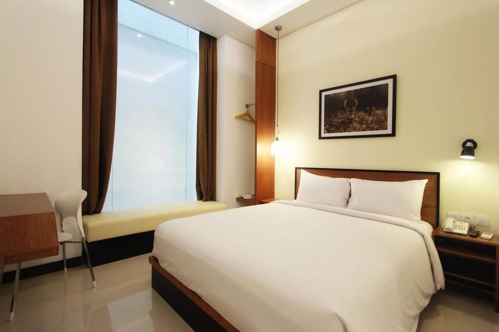 Hotel Shiro I Shika Jakarta Rum bild